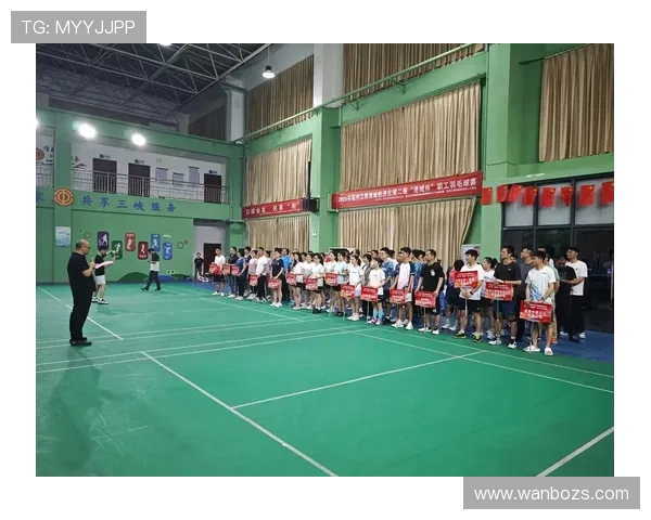 深圳羽毛球队技术解析与训练方法探讨助力羽毛球运动发展